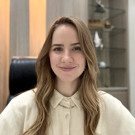 Dra. Janaina Yacy Hess Ferreira